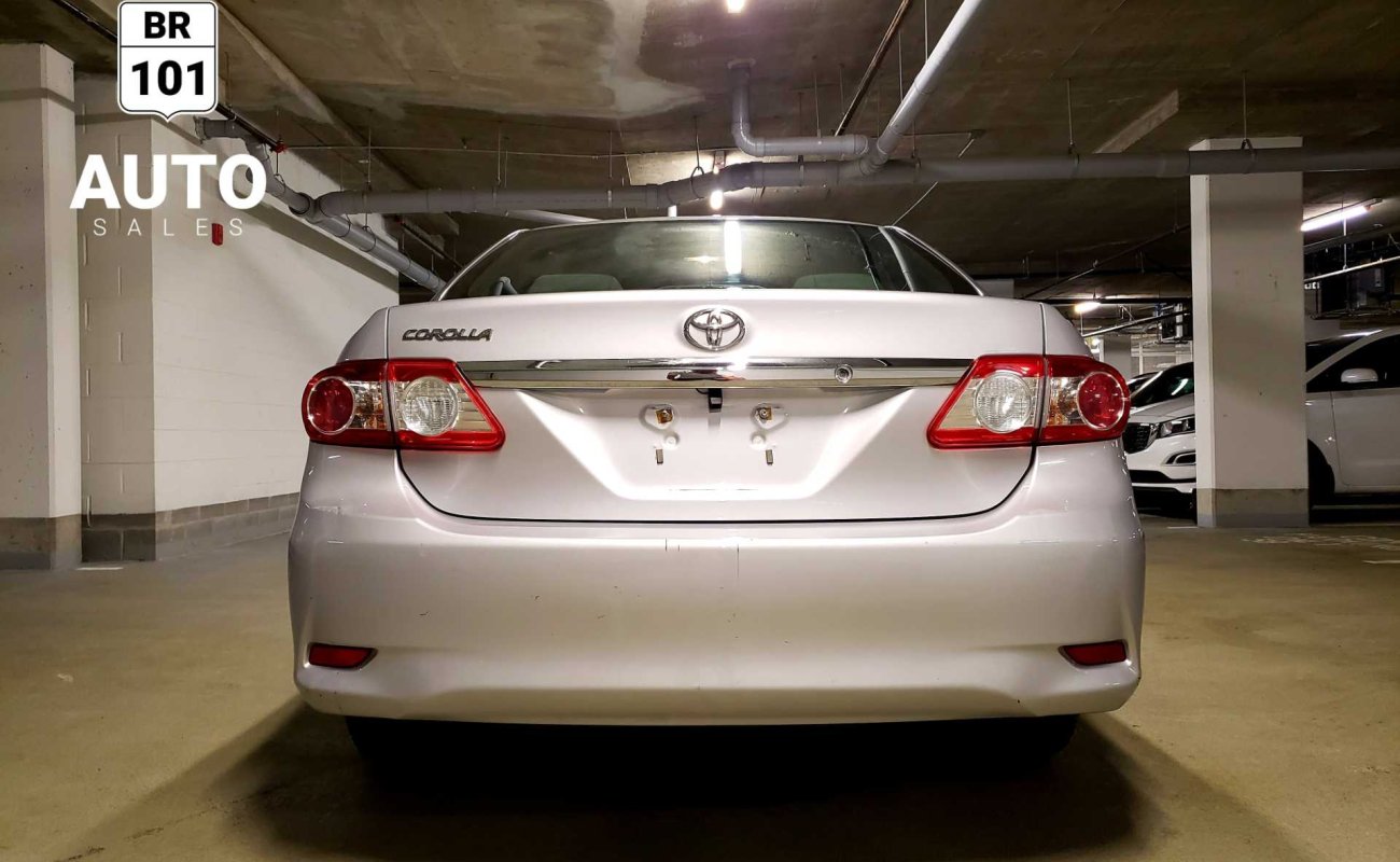 BR101_toyota_corolla_ce_2012_6489613575b05_322312.jpg