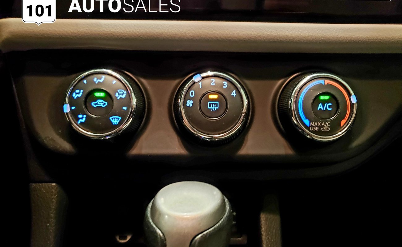 BR101_toyota_corolla_le_2016_63dc350442f24_145737.jpg