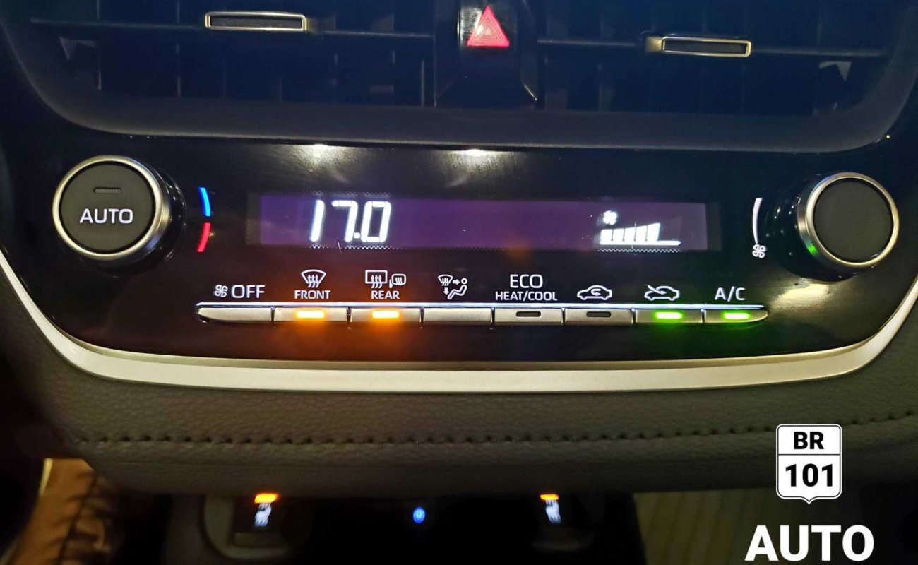 BR101_toyota_corolla_se_hybrid_awd_2023_6657b753dc8fe_641701.jpg