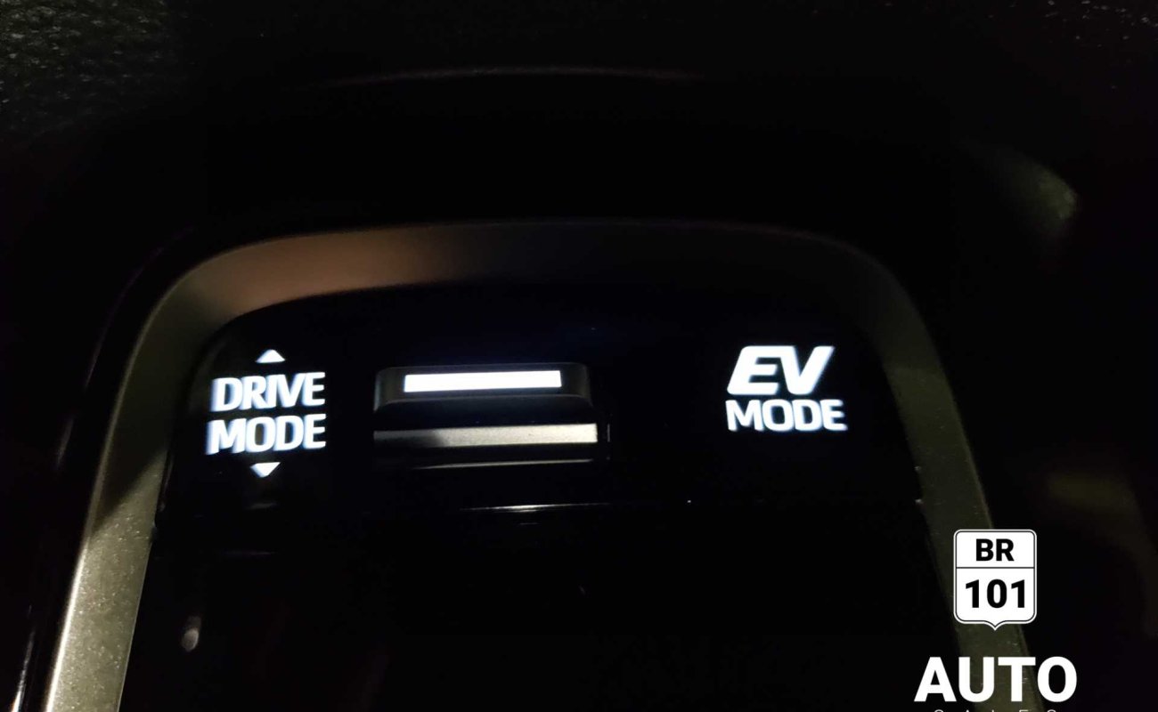 BR101_toyota_corolla_se_hybrid_awd_2023_6657b753dc900_641701.jpg