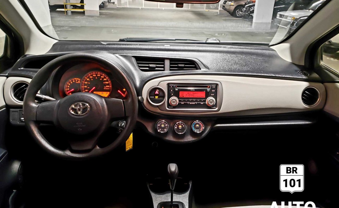 BR101_toyota_yaris_le__no_accidents__free_warranty_2013_662543184df0b_66132.jpg