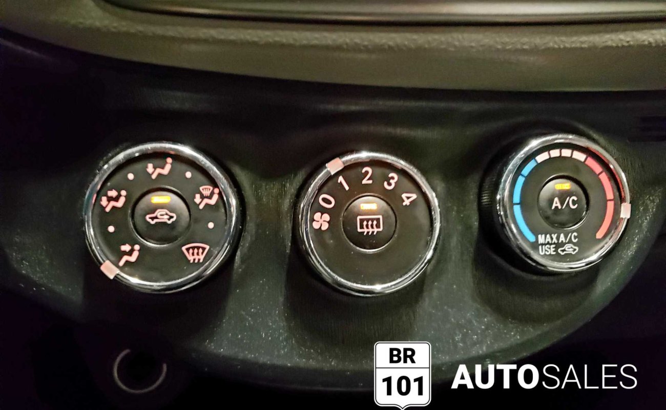 BR101_toyota_yaris_le__no_accidents__free_warranty_2013_662543184df12_66132.jpg