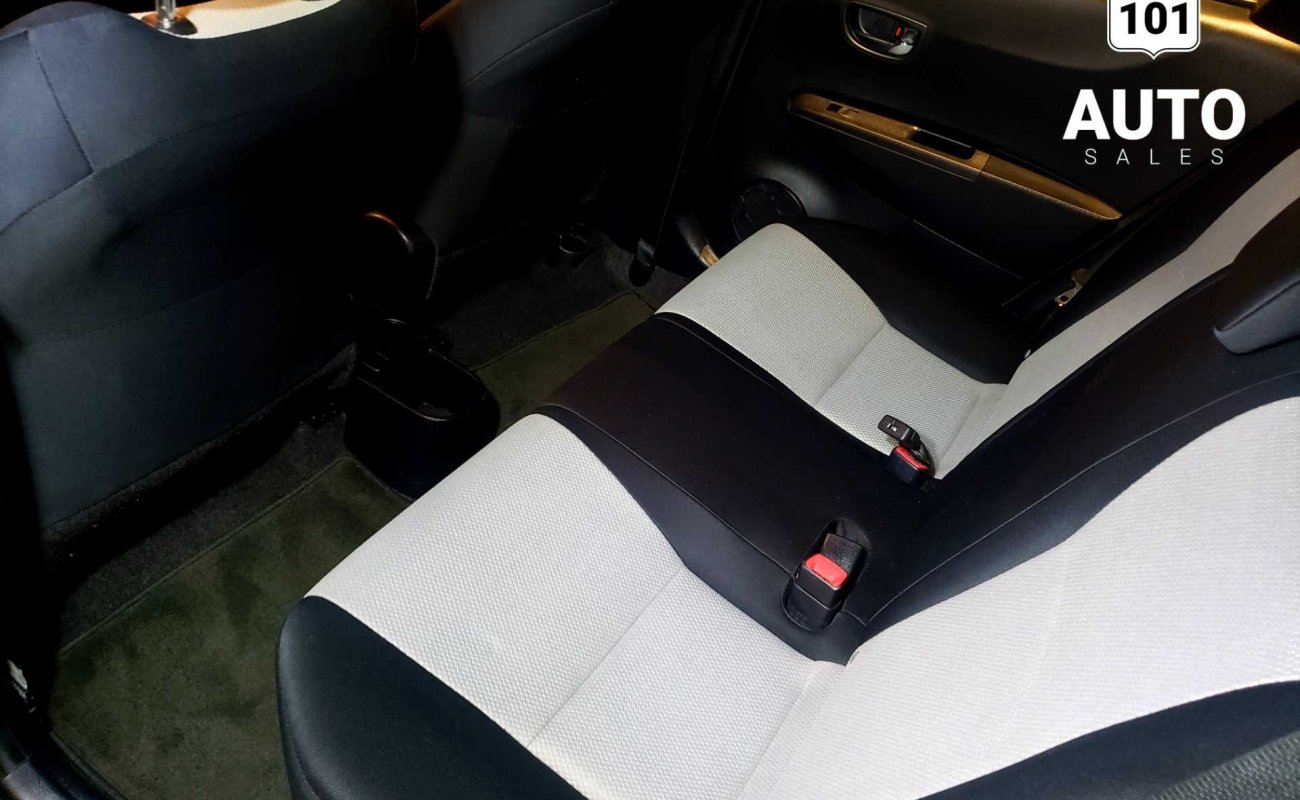 BR101_toyota_yaris_le__no_accidents__free_warranty_2013_662543184df1e_66132.jpg