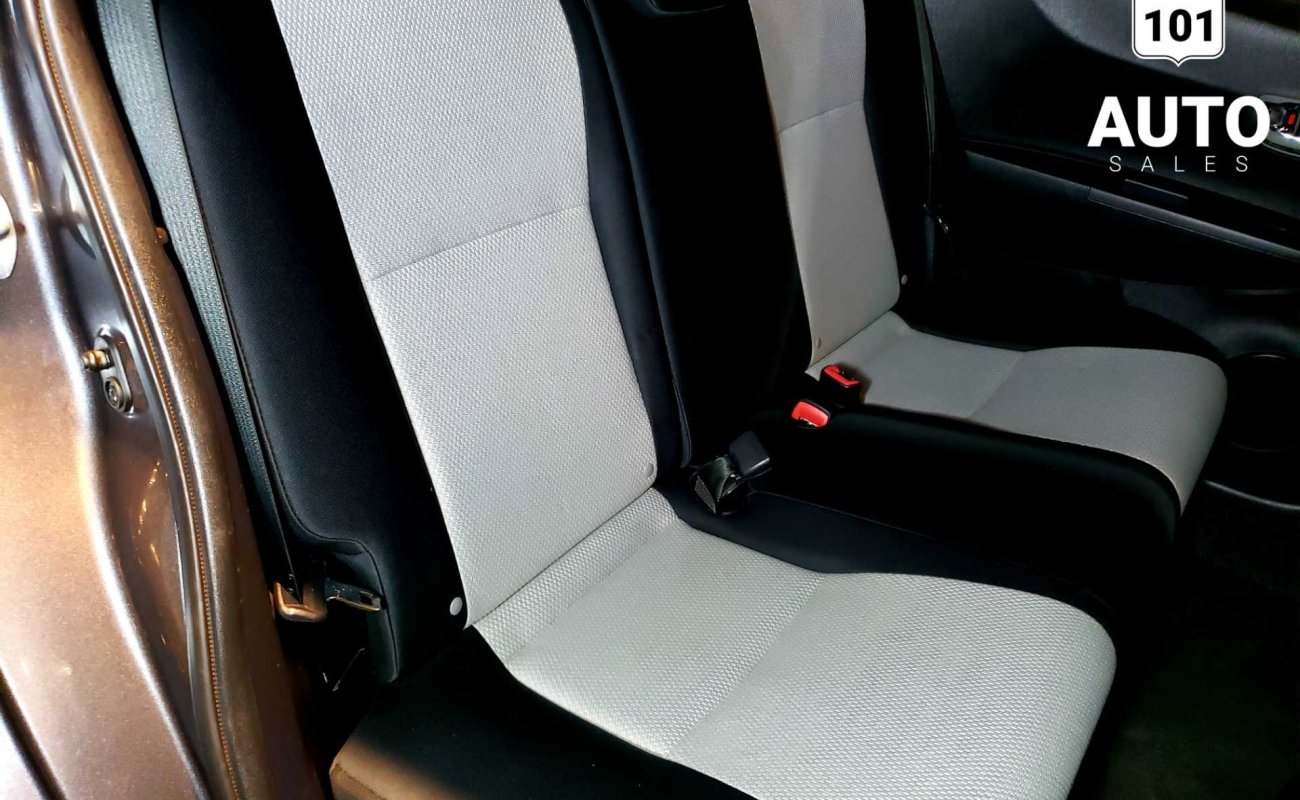 BR101_toyota_yaris_le__no_accidents__free_warranty_2013_662543184df21_66132.jpg